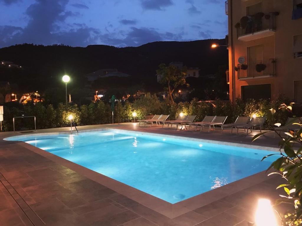 Hotel Riviera Deiva Marina Exterior foto